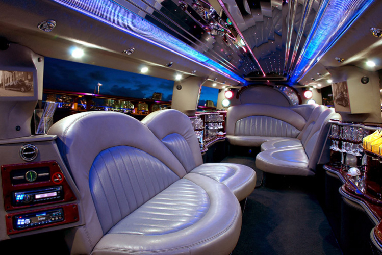 Hummer limousine Budapest Crazy-Séminaire