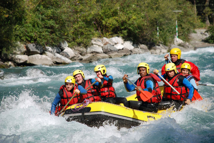 Enterrement de Vie de Garçon Annecy Crazy-evG Rafting