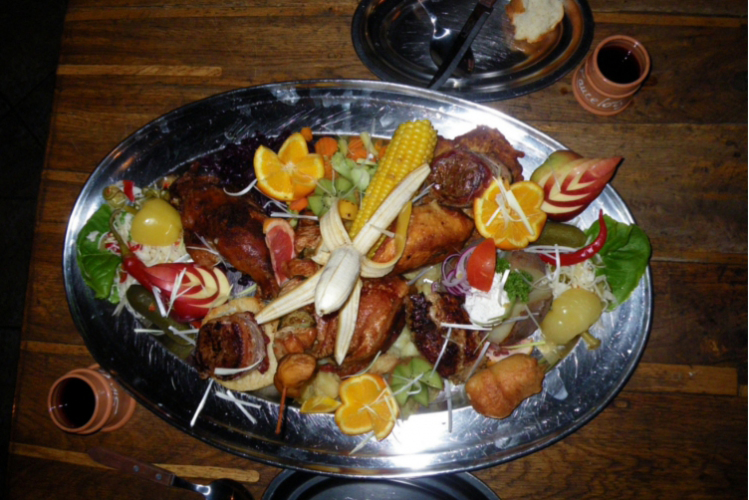 middag-medieval-budapest-utdrikningslag