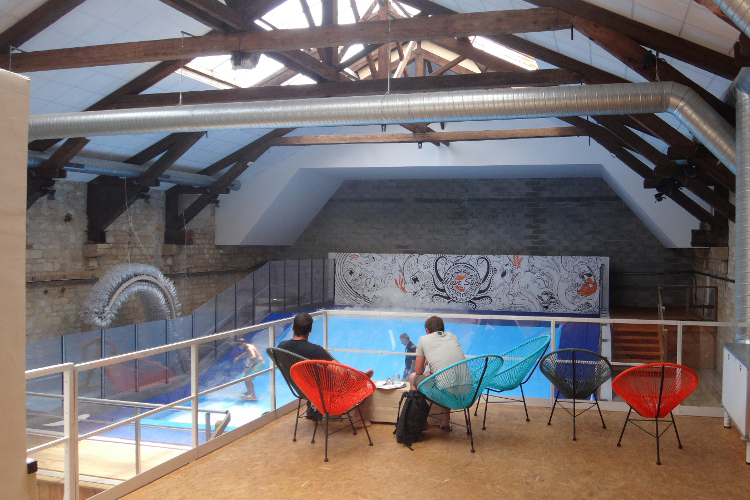 Enterrement de Vie de Garçon Bordeaux Crazy EVG Surf Indoor