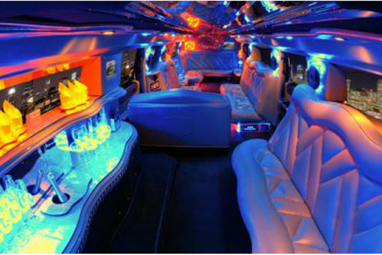 Hummer limousine Budapest Crazy-Séminaire