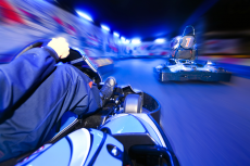 Karting Indoor pour mon séminaire à Budapest | Séminaire | idée séminaire | voyage d'affaires | activité séminaire | Incentive | séminaire festif | collègues | congrès | colloque | meeting | conférence