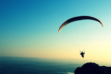 Parapente pour mon séminaire à Lisbonne | Séminaire | idée séminaire | voyage d'affaires | activité séminaire | Incentive | séminaire festif | collègues | congrès | colloque | meeting | conférence
