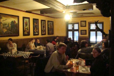 Dîner traditionnel slovaque pour mon séminaire à Bratislava | Séminaire | idée séminaire | voyage d'affaires | activité séminaire | Incentive | séminaire festif | collègues | congrès | colloque | meeting | conférence