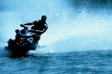 Jet Ski  pour mon séminaire à Montpellier | Séminaire | idée séminaire | voyage d'affaires | activité séminaire | Incentive | séminaire festif | collègues | congrès | colloque | meeting | conférence