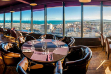 Diner panoramique  pour mon séminaire à Montpellier | Séminaire | idée séminaire | voyage d'affaires | activité séminaire | Incentive | séminaire festif | collègues | congrès | colloque | meeting | conférence